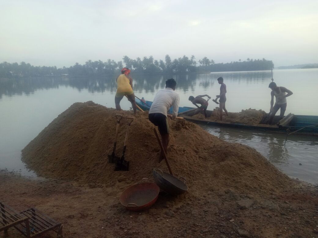ಸಿಆರ್‌ಝಡ್ ಪ್ರದೇಶದಲ್ಲಿ ಮರಳುಗಾರಿಕೆ ಪ್ರಾರಂಭ